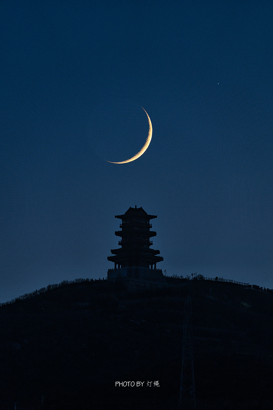 弯月_0